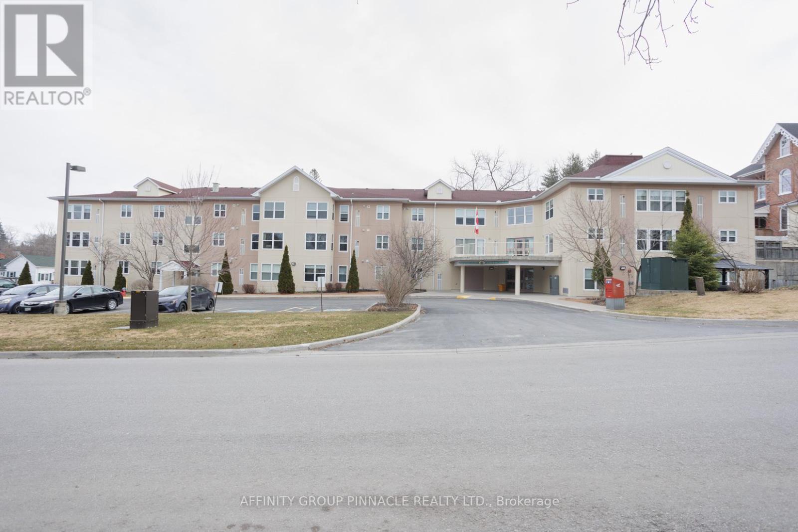 312 - 8 Huron Street, Kawartha Lakes (Lindsay), Ontario  K9V 6K3 - Photo 34 - X12215353
