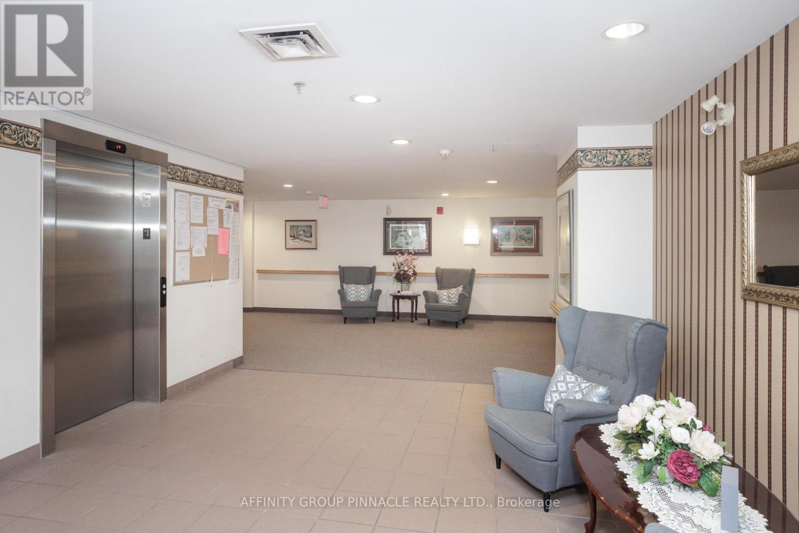 312 - 8 Huron Street, Kawartha Lakes (Lindsay), Ontario  K9V 6K3 - Photo 5 - X12215353