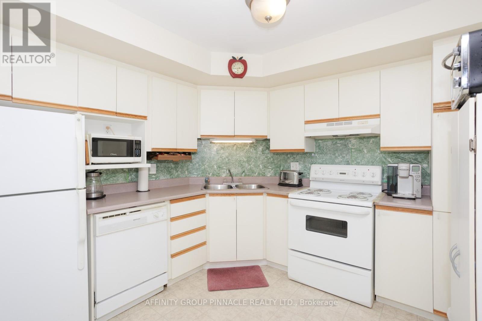 312 - 8 Huron Street, Kawartha Lakes (Lindsay), Ontario  K9V 6K3 - Photo 9 - X12215353