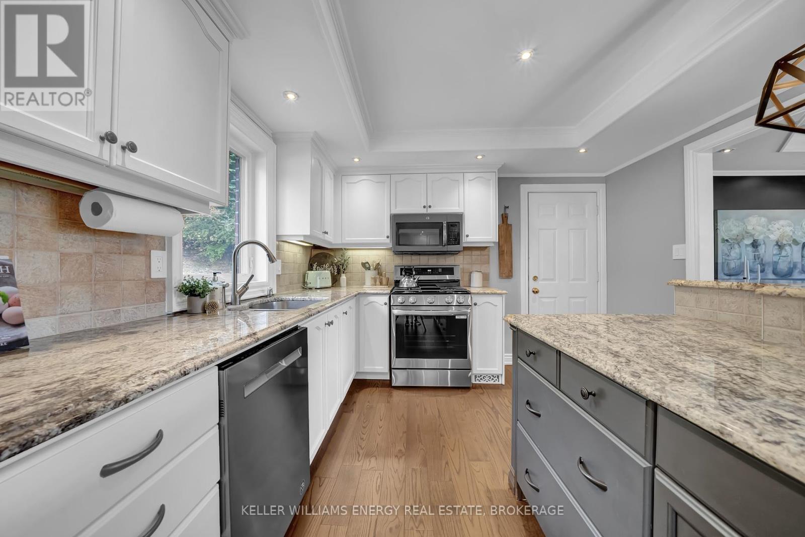 26 Erin Drive, Kawartha Lakes (Manvers), Ontario  L0A 1A0 - Photo 19 - X12215546