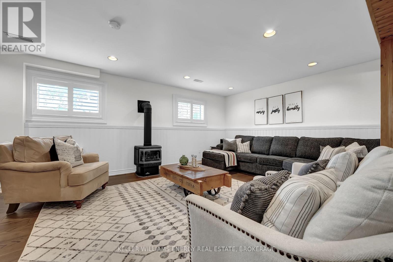 26 Erin Drive, Kawartha Lakes (Manvers), Ontario  L0A 1A0 - Photo 29 - X12215546