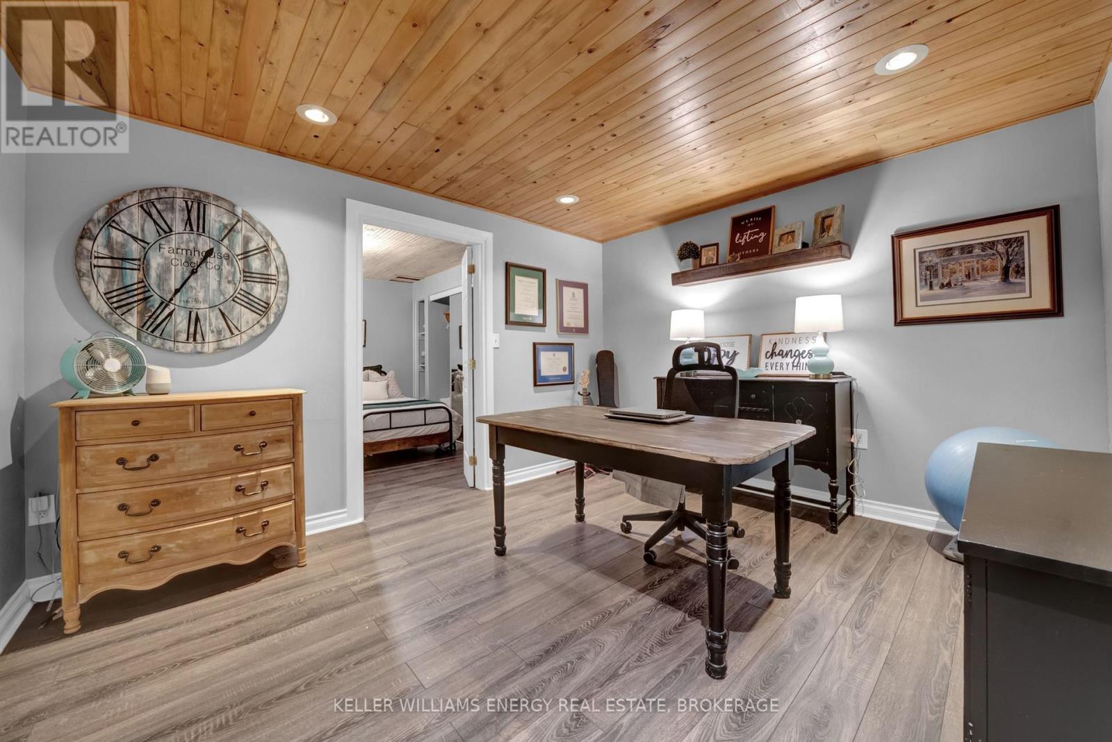 26 Erin Drive, Kawartha Lakes (Manvers), Ontario  L0A 1A0 - Photo 36 - X12215546