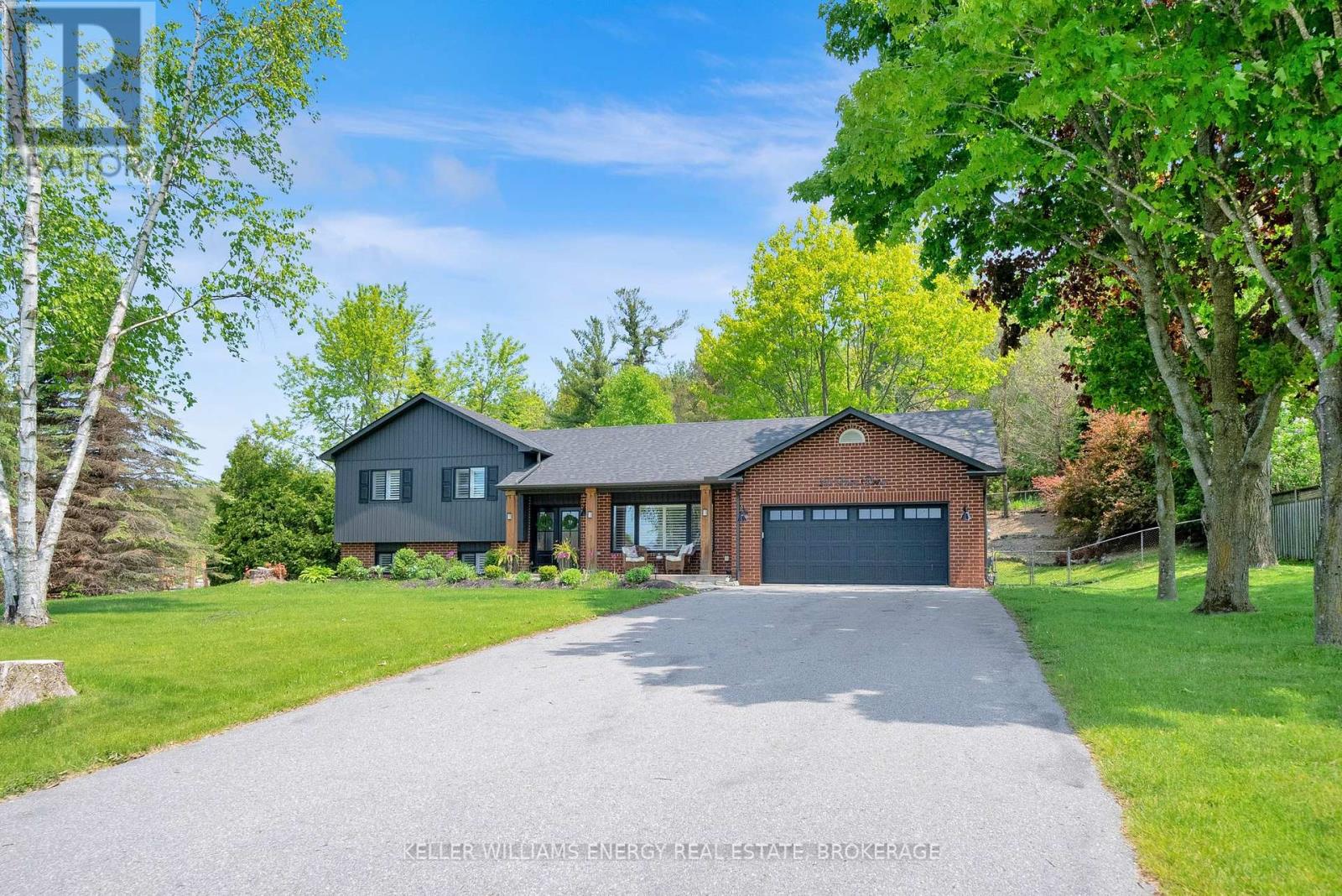 26 Erin Drive, Kawartha Lakes (Manvers), Ontario  L0A 1A0 - Photo 4 - X12215546