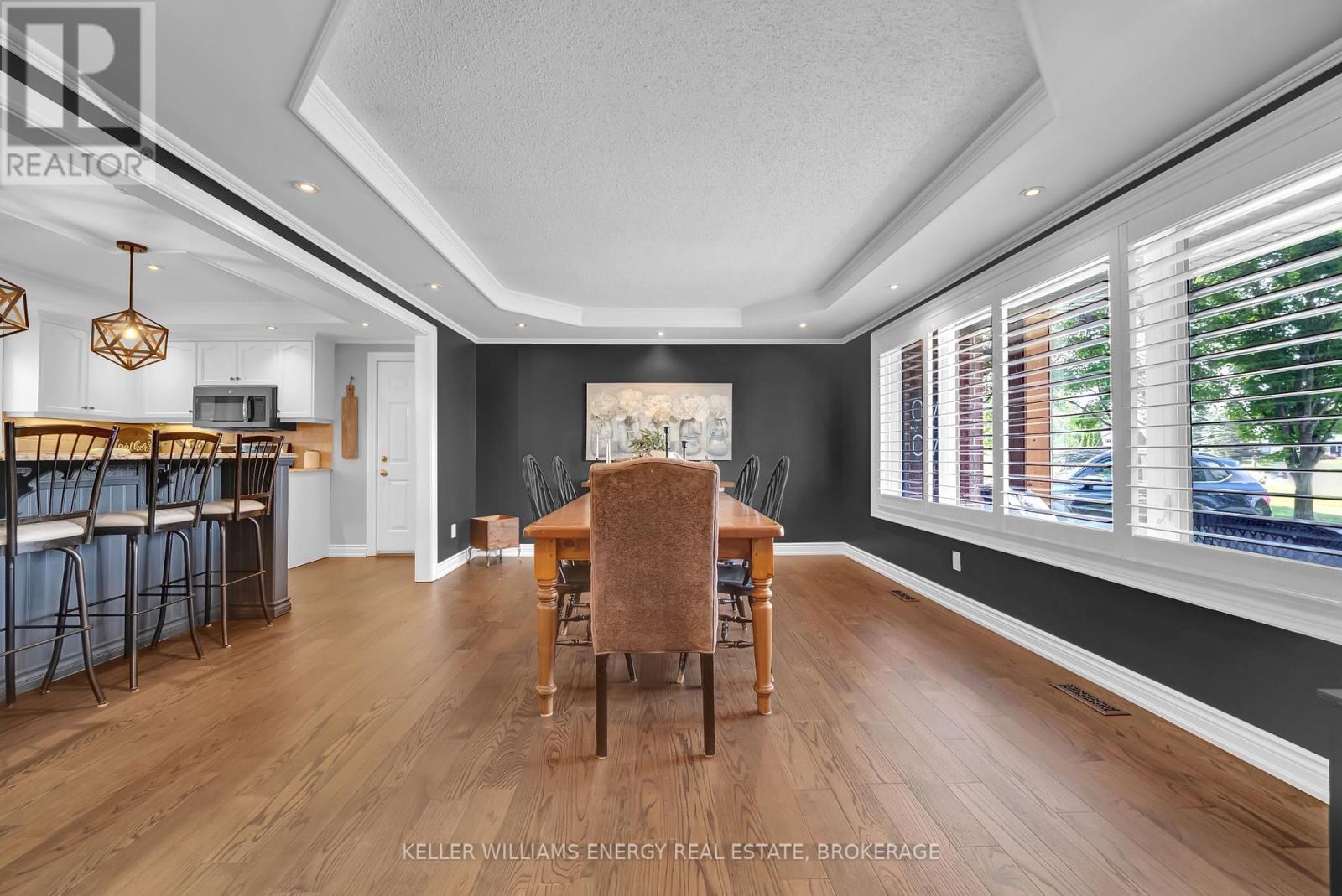 26 Erin Drive, Kawartha Lakes (Manvers), Ontario  L0A 1A0 - Photo 7 - X12215546