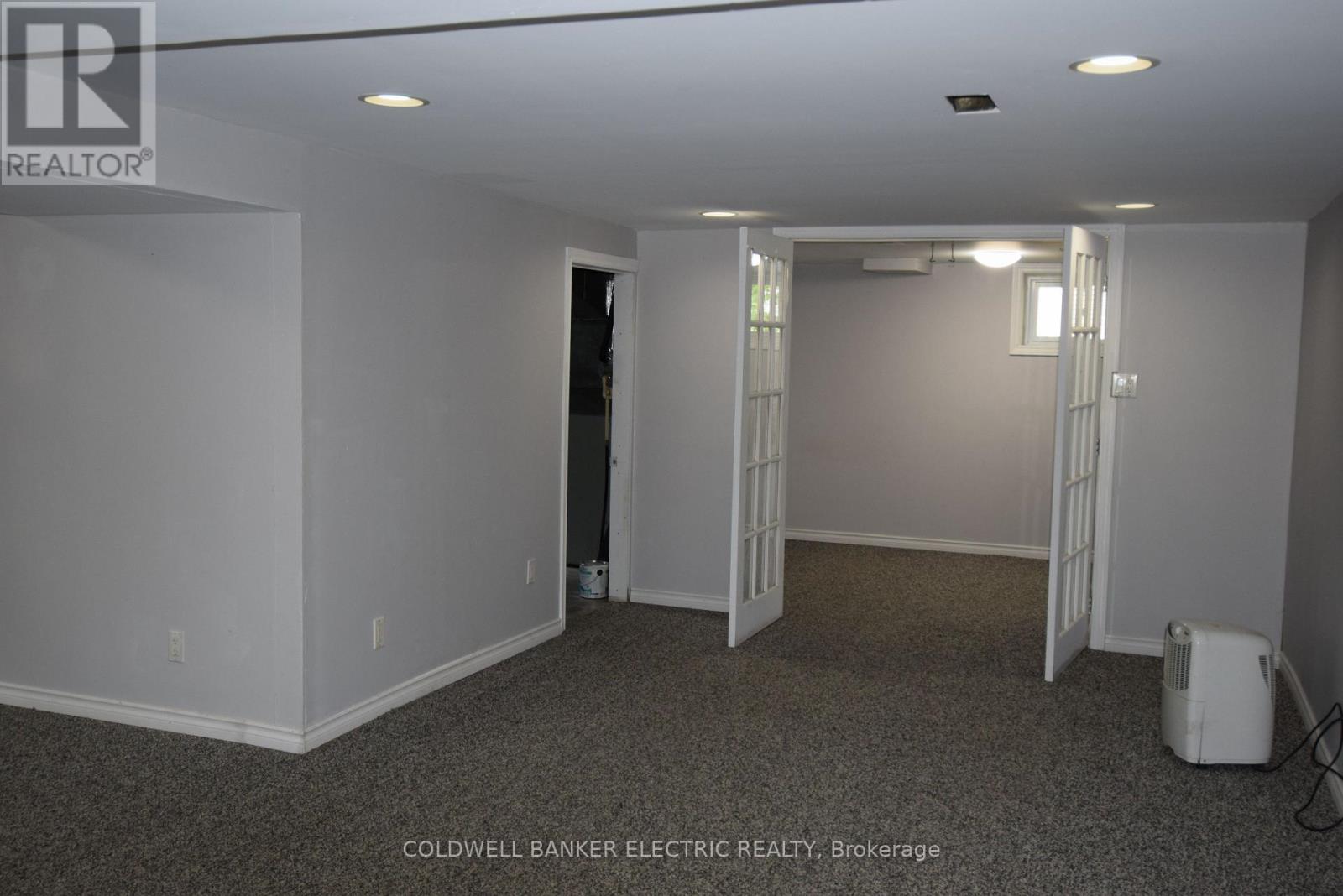 281 Collison Avenue, Peterborough South (East), Ontario  K9J 1A5 - Photo 32 - X12215639