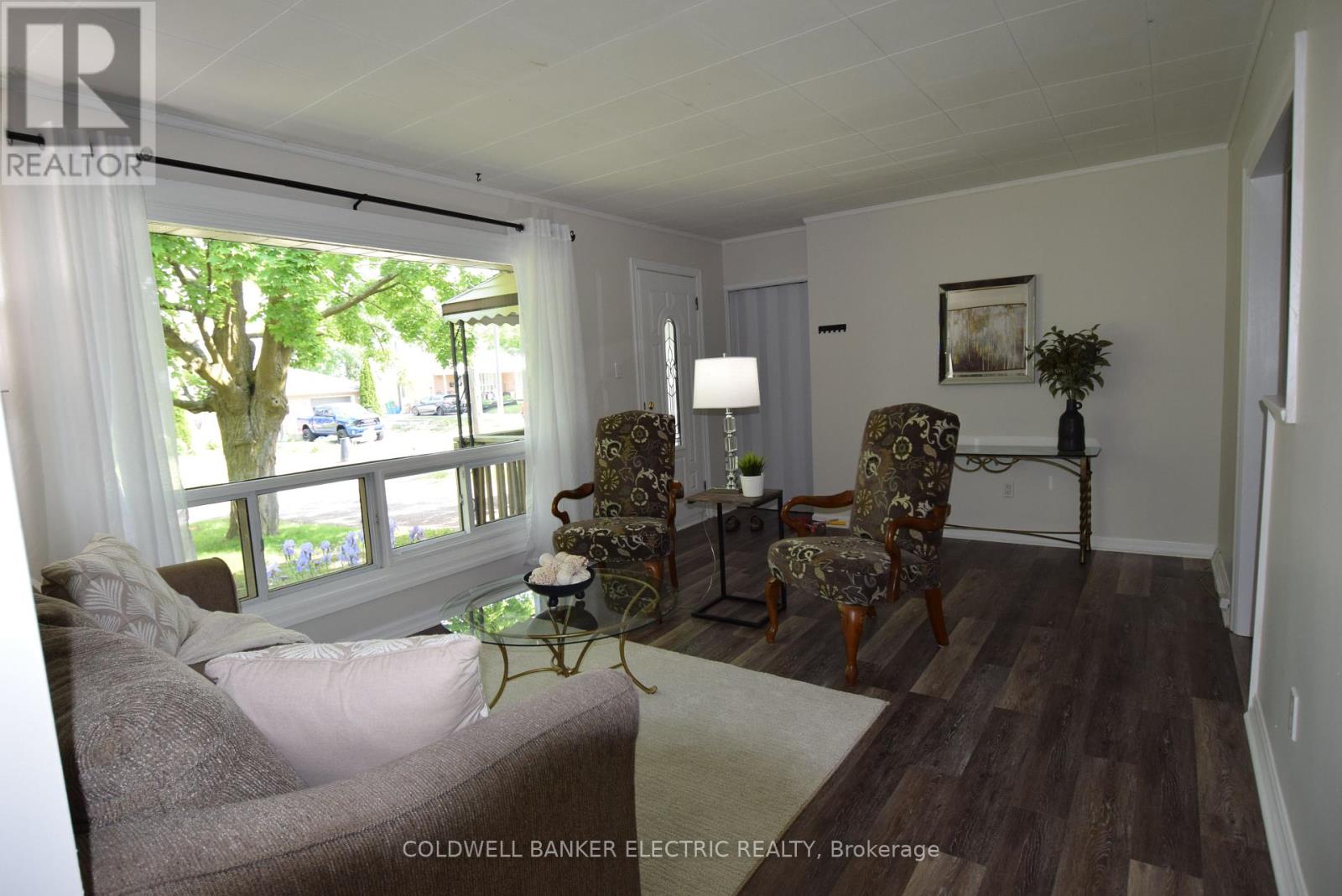 281 Collison Avenue, Peterborough South (East), Ontario  K9J 1A5 - Photo 4 - X12215639