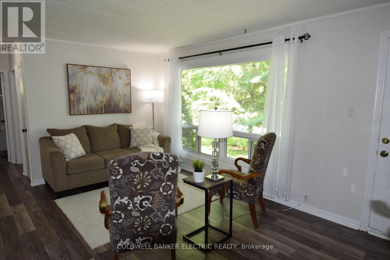 281 Collison Avenue, Peterborough South (East), Ontario  K9J 1A5 - Photo 7 - X12215639