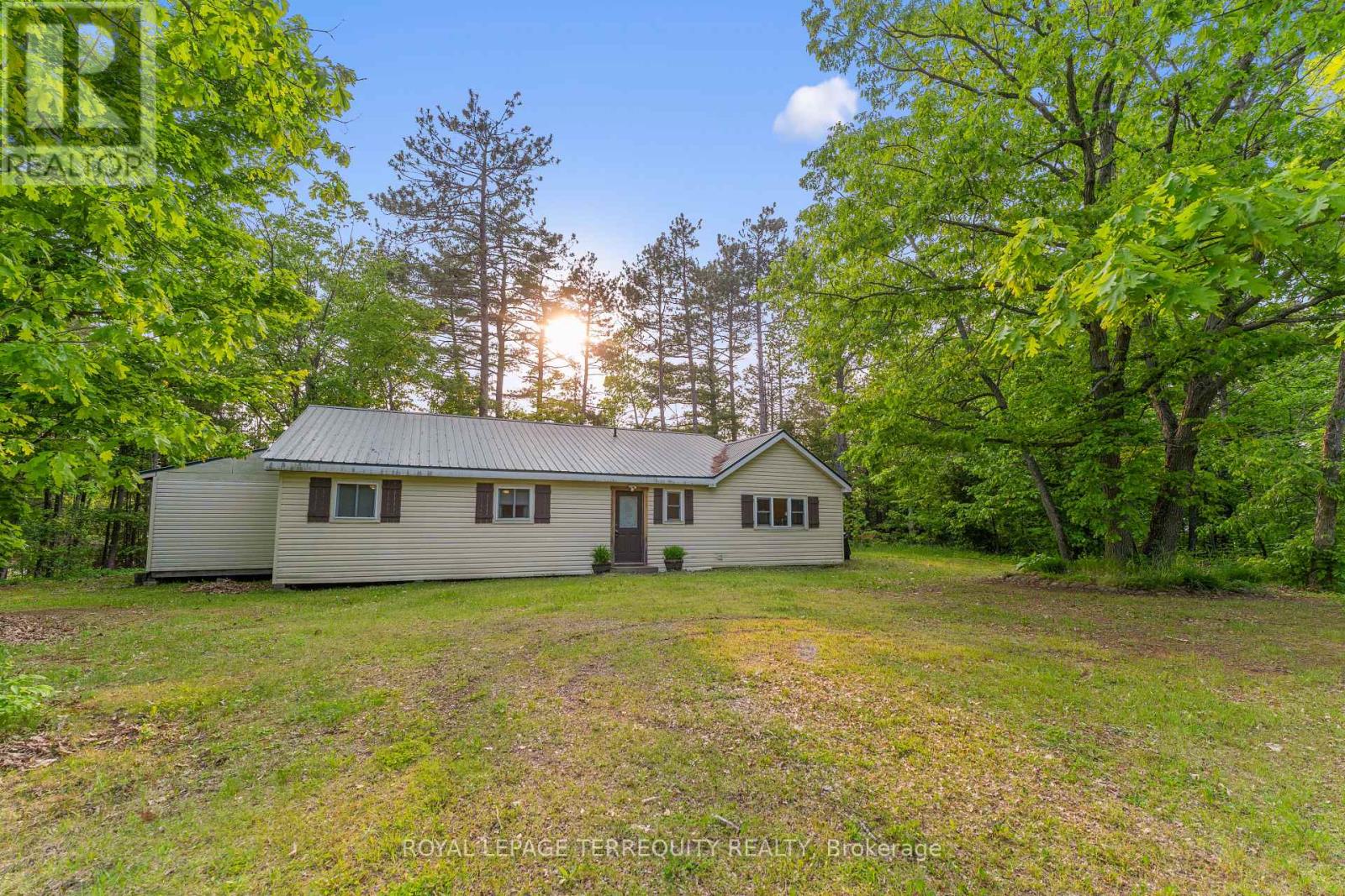 240 Burnt Dam Road, Havelock-Belmont-Methuen (Belmont-Methuen), Ontario  K0L 1Z0 - Photo 2 - X12215599