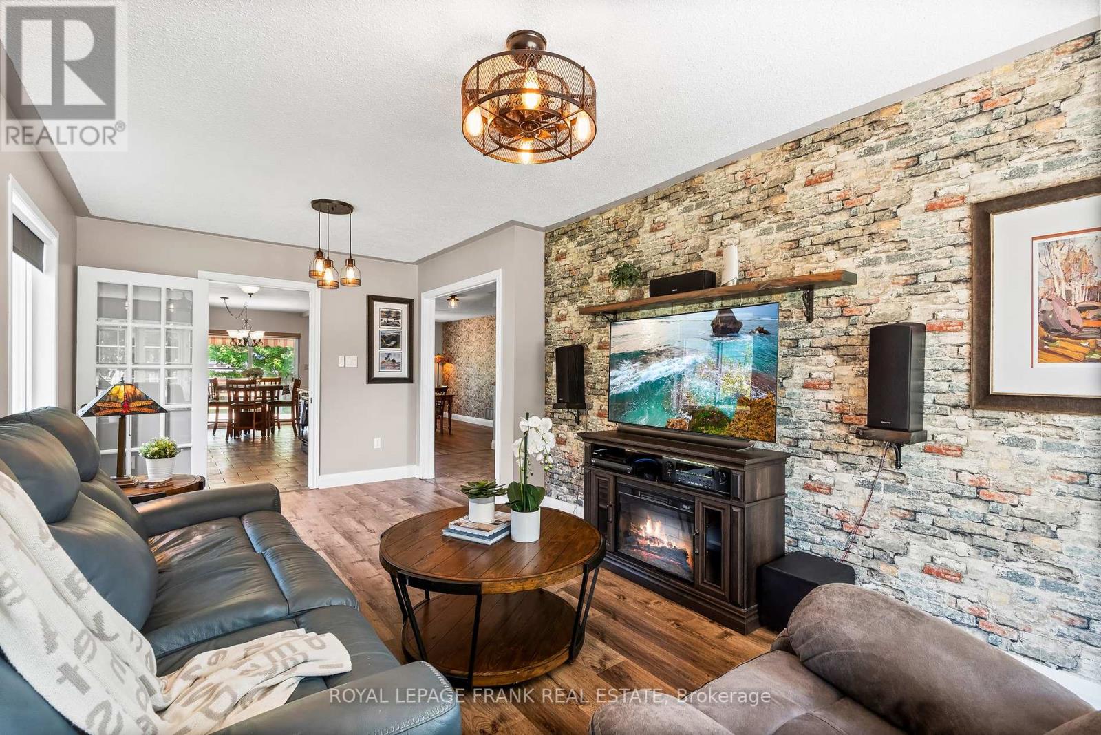 8 Brookside Street, Cavan Monaghan (Millbrook Village), Ontario  L0A 1G0 - Photo 10 - X12215830