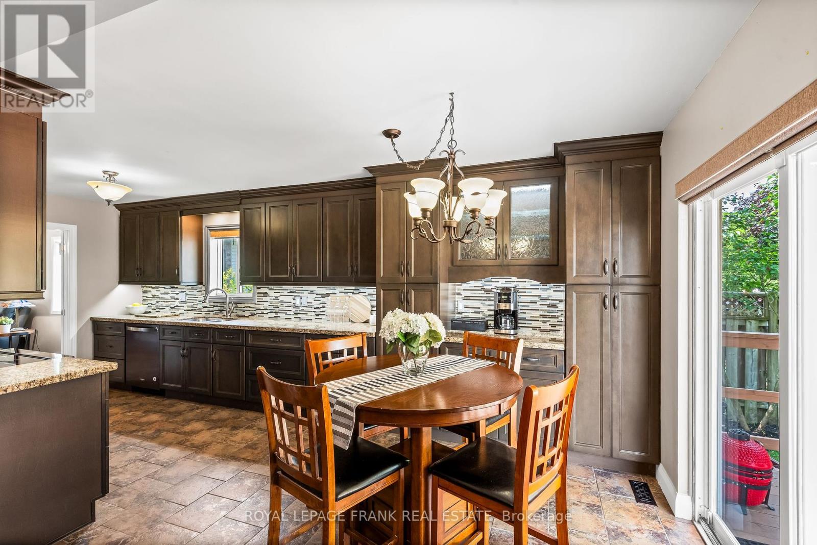 8 Brookside Street, Cavan Monaghan (Millbrook Village), Ontario  L0A 1G0 - Photo 17 - X12215830