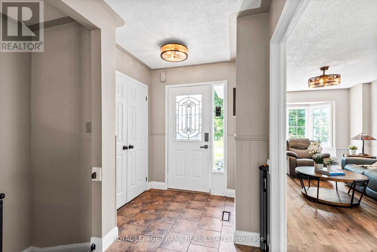 8 Brookside Street, Cavan Monaghan (Millbrook Village), Ontario  L0A 1G0 - Photo 7 - X12215830