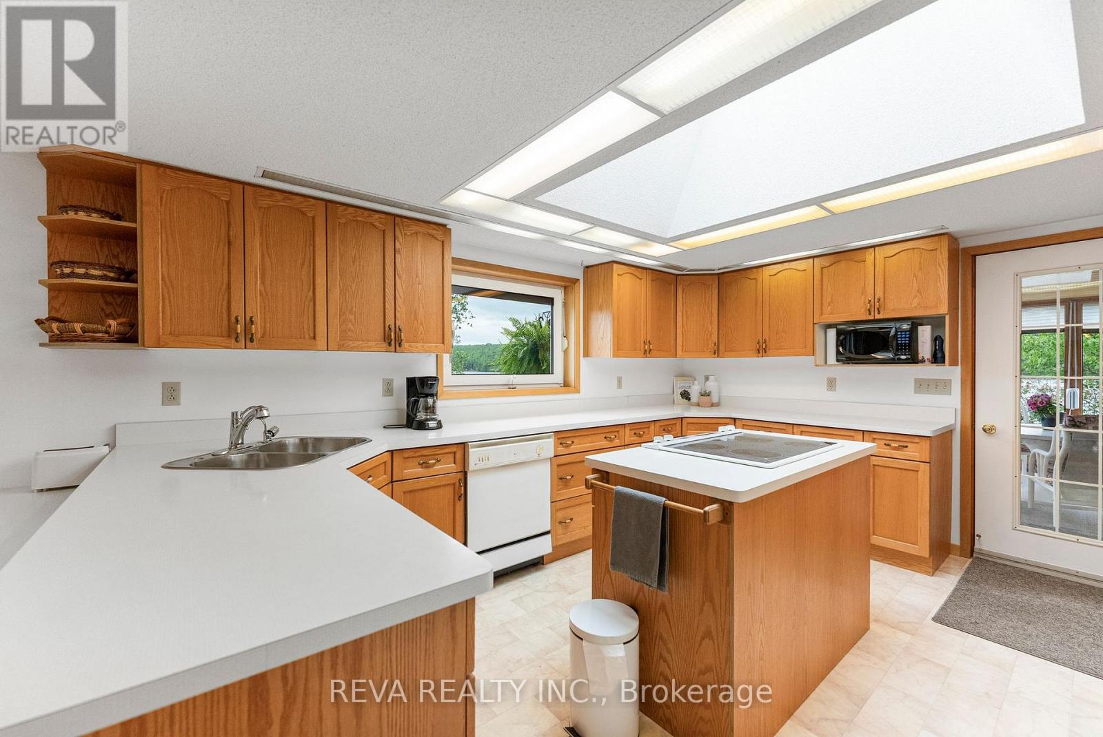 146 Mccahon Road, Hastings Highlands (Mcclure Ward), Ontario  K0L 2S0 - Photo 6 - X12215833
