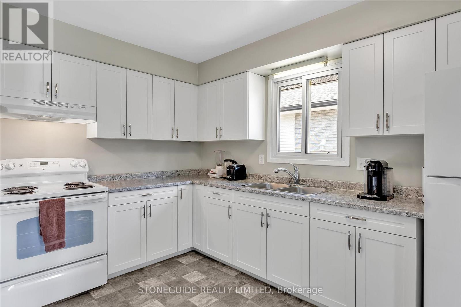 2047 Foxfarm Road, Peterborough West (Central), Ontario  K9K 1P8 - Photo 13 - X12215839