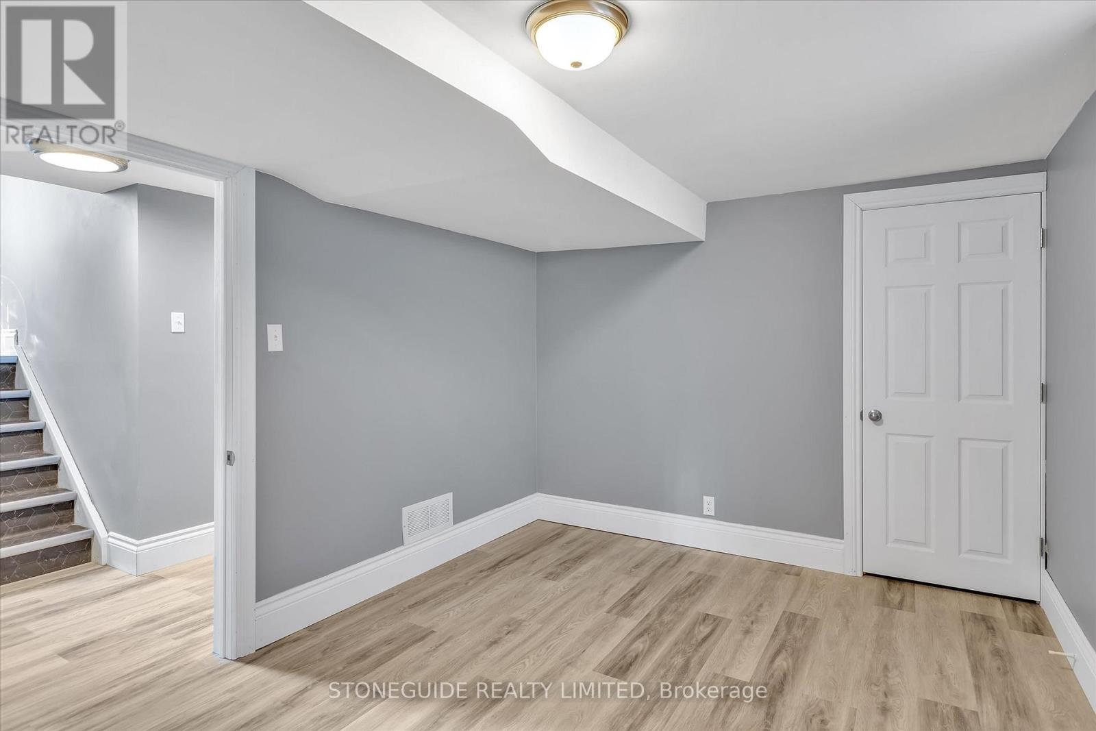 2047 Foxfarm Road, Peterborough West (Central), Ontario  K9K 1P8 - Photo 36 - X12215839