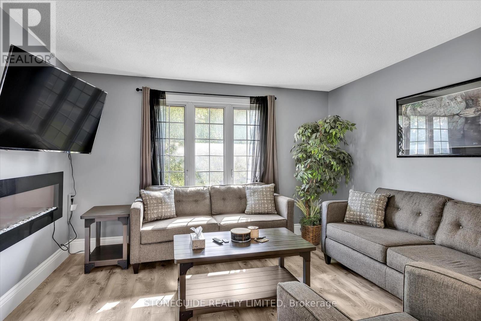 2047 Foxfarm Road, Peterborough West (Central), Ontario  K9K 1P8 - Photo 7 - X12215839