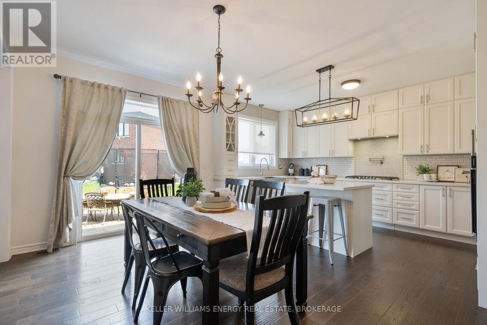 17 Melrose Drive, Cavan Monaghan (Cavan Twp), Ontario  L0A 1G0 - Photo 4 - X12215895