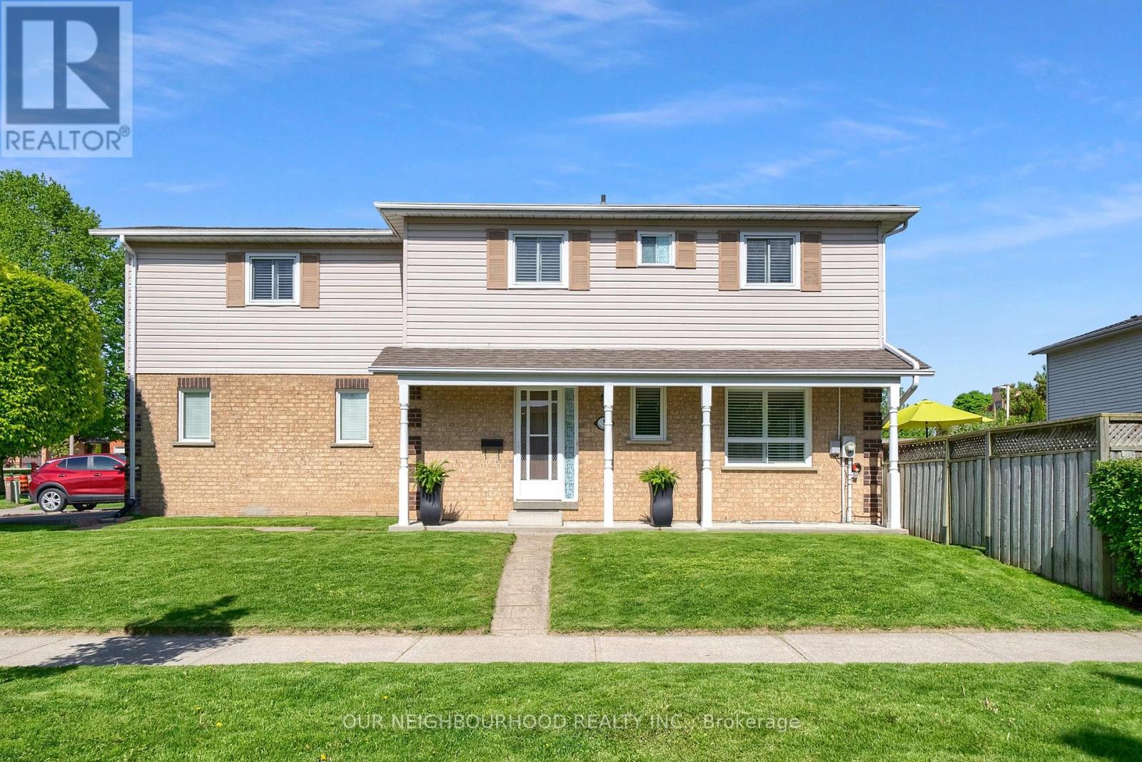 1 Sylvia Court, Clarington (Newcastle), Ontario  L1B 1J4 - Photo 1 - E12216222