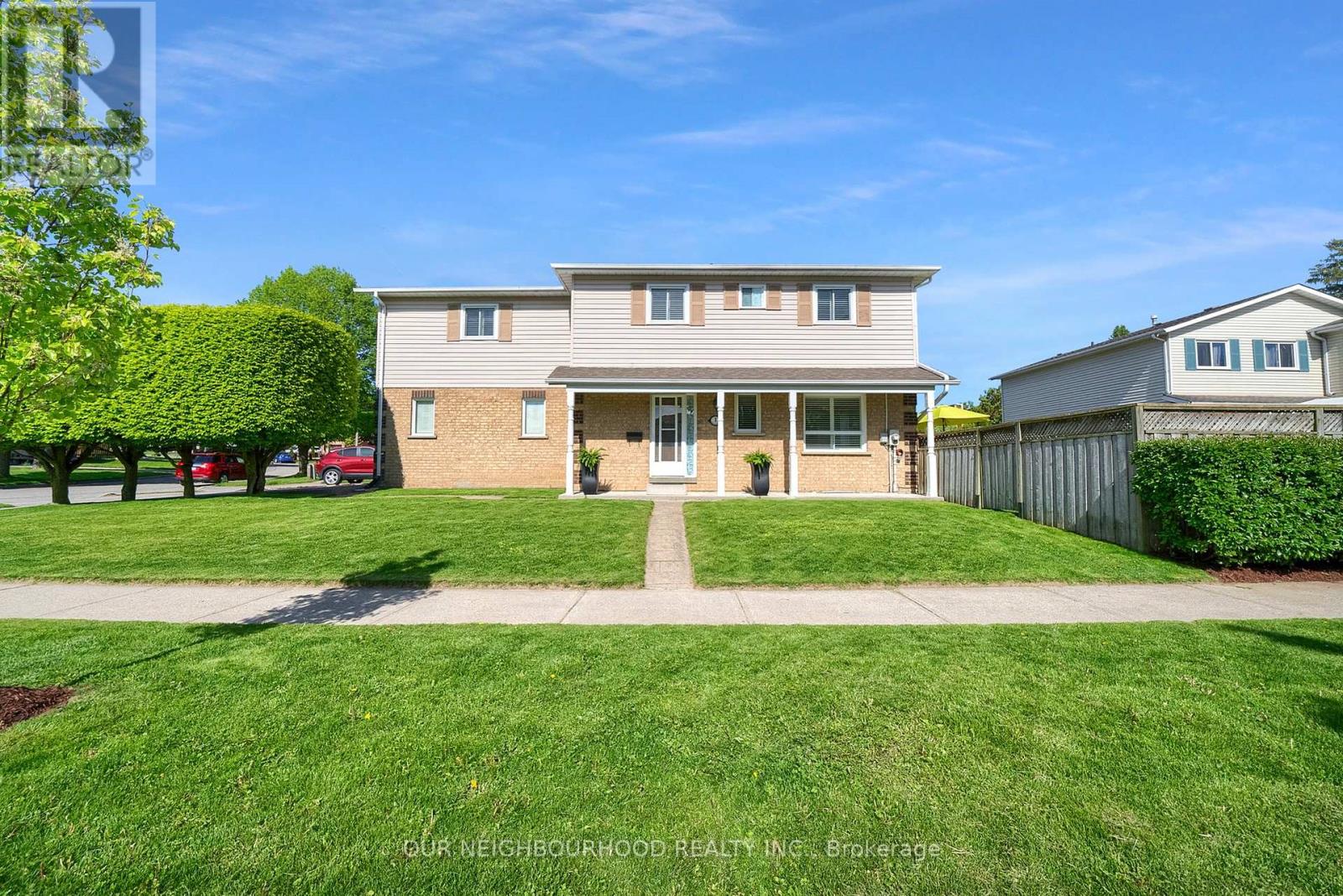 1 Sylvia Court, Clarington (Newcastle), Ontario  L1B 1J4 - Photo 2 - E12216222
