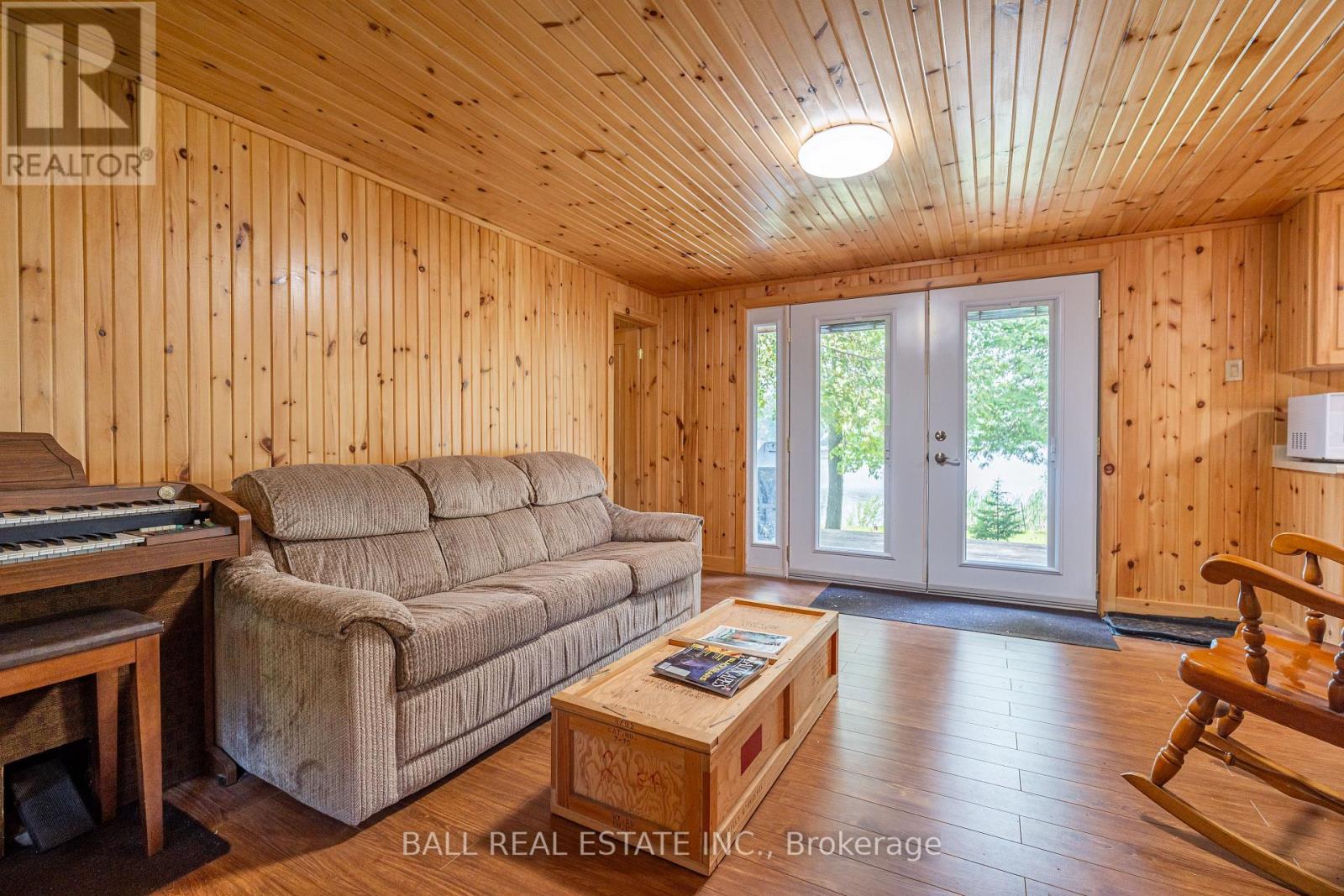 662 Robel Drive, Selwyn, Ontario  K0L 1T0 - Photo 10 - X12216137
