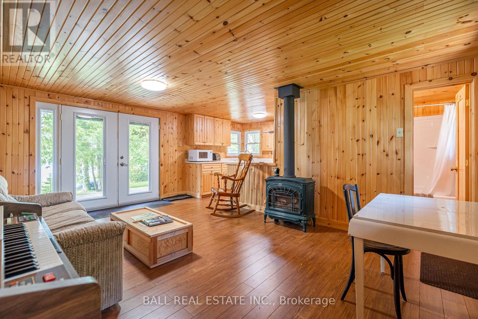 662 Robel Drive, Selwyn, Ontario  K0L 1T0 - Photo 9 - X12216137