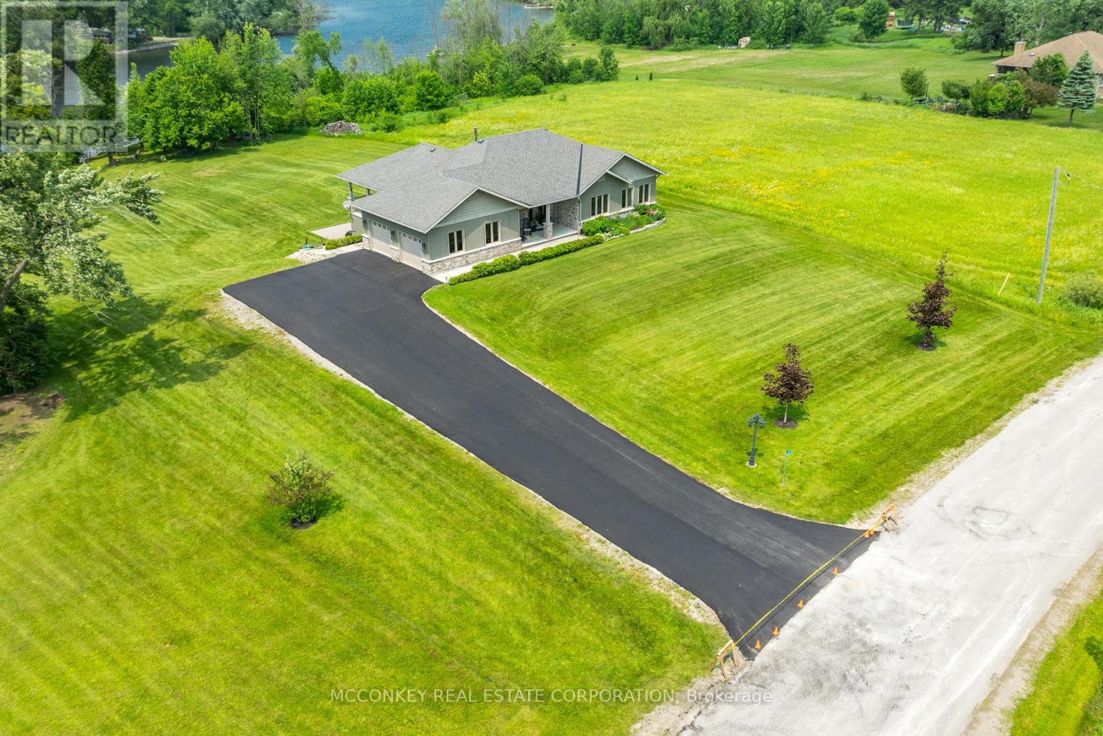 124 Almeara Drive, Otonabee-South Monaghan, Ontario  K9J 6X9 - Photo 4 - X12216438