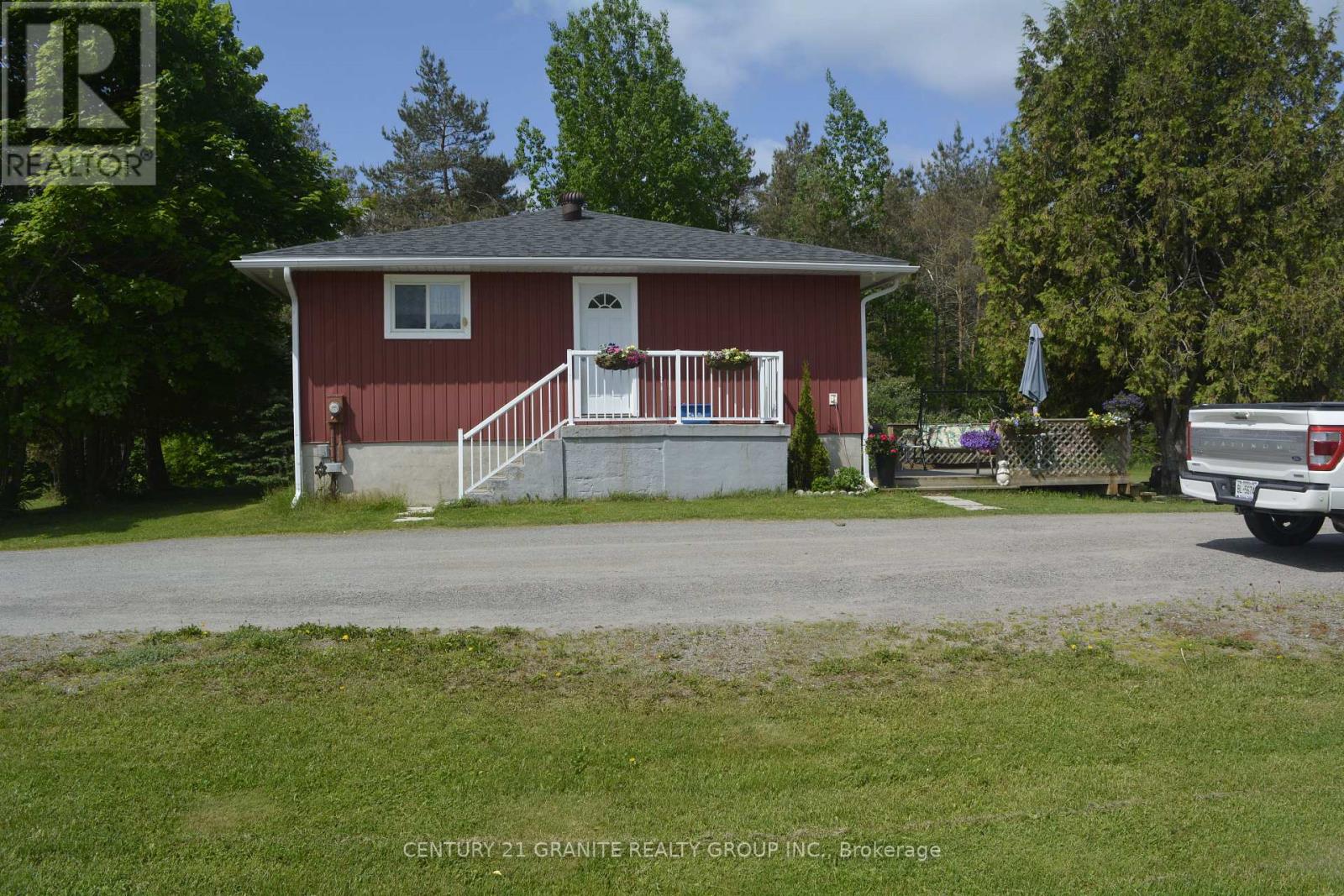 671 Hastings Street N, Bancroft, Ontario  K0L 1C0 - Photo 1 - X12216604