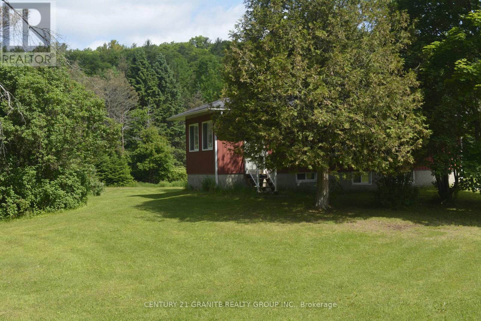 671 Hastings Street N, Bancroft, Ontario  K0L 1C0 - Photo 6 - X12216604