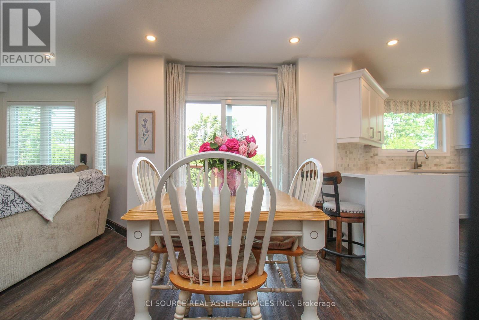 260 O'dette Road, Peterborough West (North), Ontario  K9K 2N8 - Photo 6 - X12216371