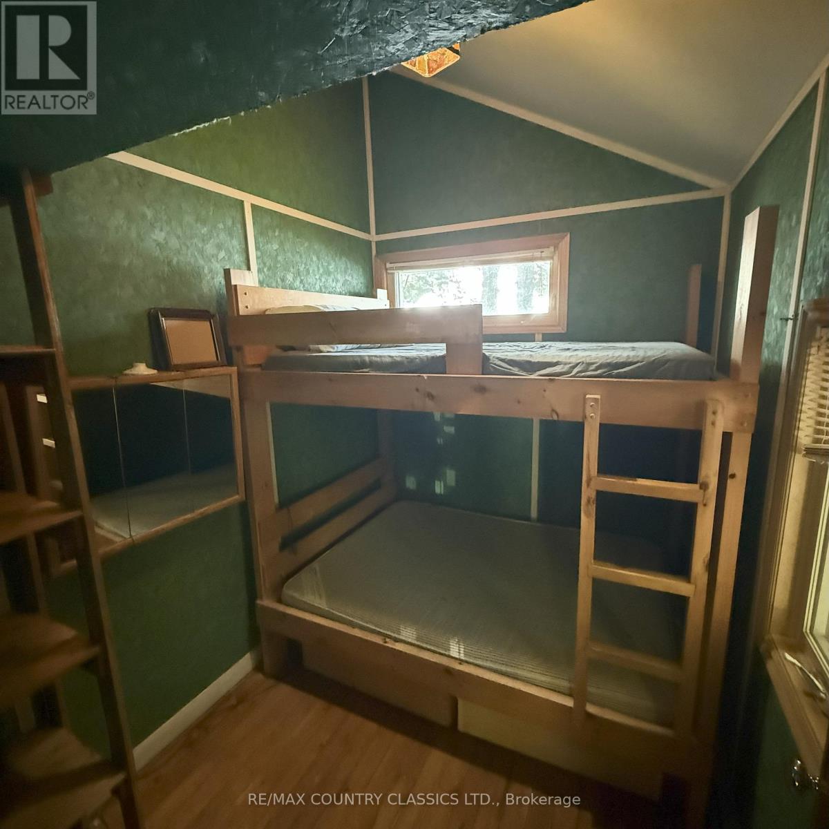 316 Trotter-Oitment Road, North Kawartha, Ontario  K0L 1A0 - Photo 25 - X12216685