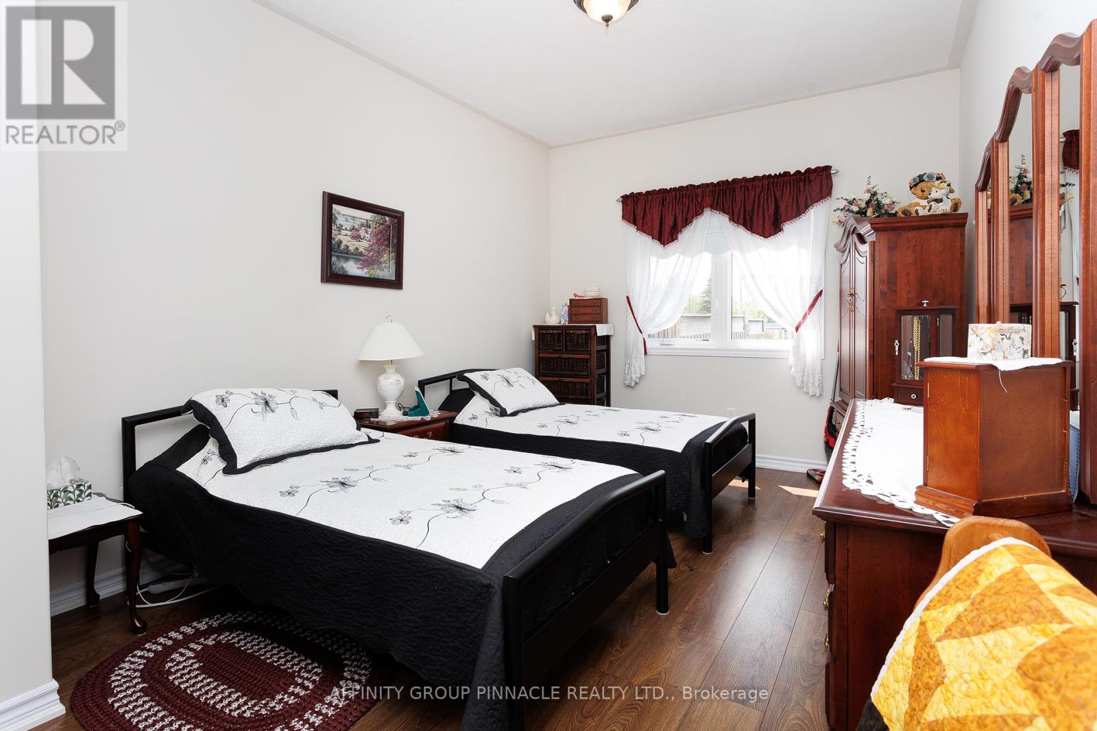 39 Chadwin Drive, Kawartha Lakes (Lindsay), Ontario  K9V 0E8 - Photo 30 - X12216940