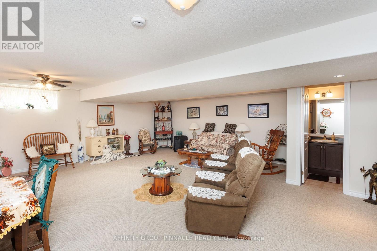 39 Chadwin Drive, Kawartha Lakes (Lindsay), Ontario  K9V 0E8 - Photo 33 - X12216940