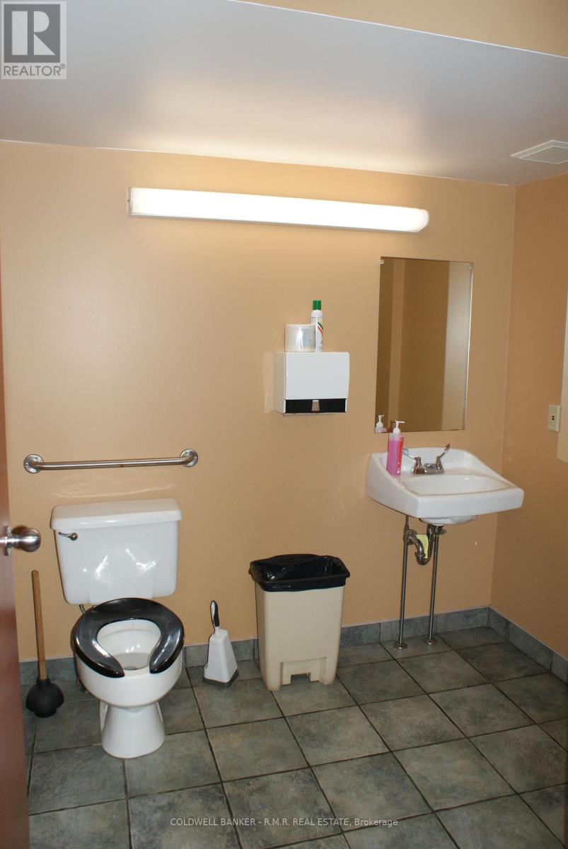 108 King Avenue W, Clarington (Newcastle), Ontario  L1B 1H7 - Photo 11 - E12216719