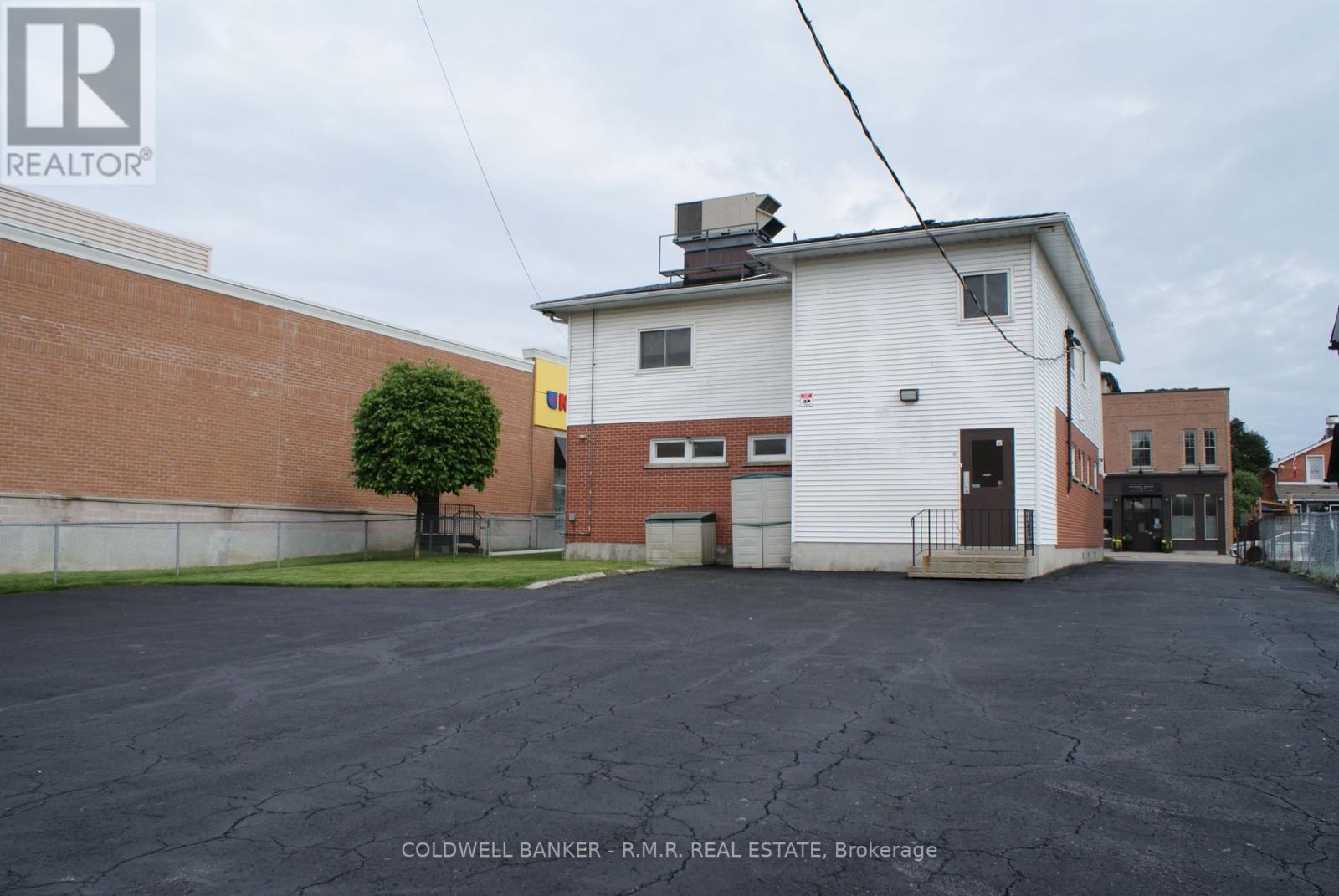 108 King Avenue W, Clarington (Newcastle), Ontario  L1B 1H7 - Photo 3 - E12216719