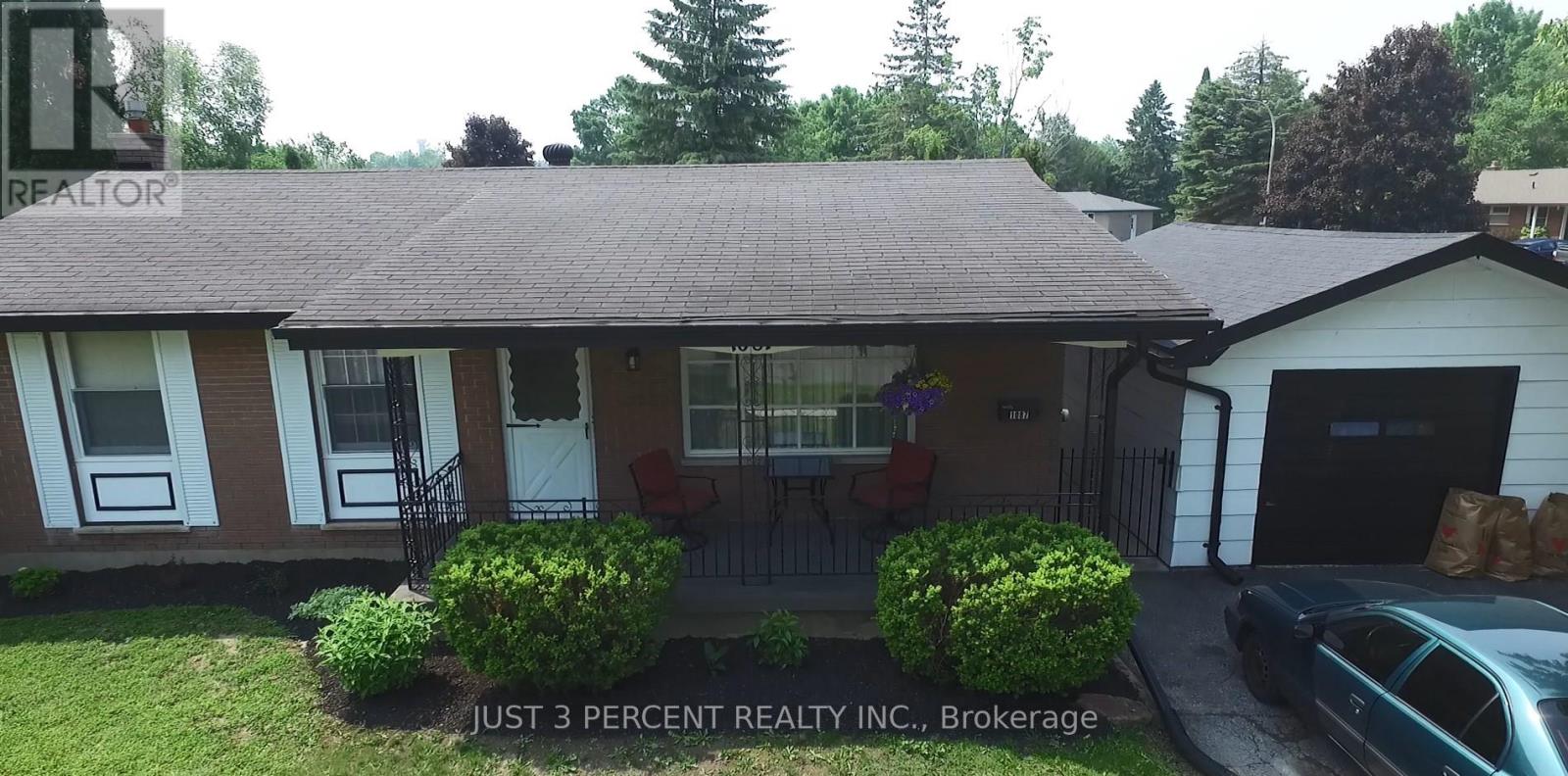 1087 St Paul's Street, Peterborough North (South), Ontario  K9H 6J7 - Photo 1 - X12217146