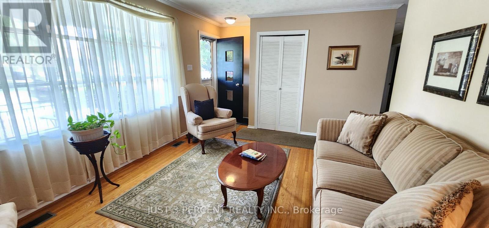 1087 St Paul's Street, Peterborough North (South), Ontario  K9H 6J7 - Photo 12 - X12217146
