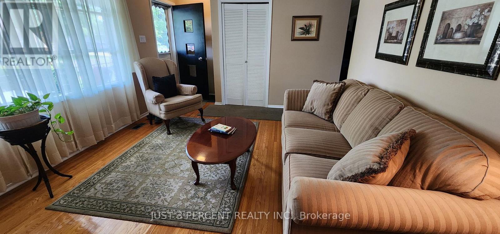 1087 St Paul's Street, Peterborough North (South), Ontario  K9H 6J7 - Photo 13 - X12217146