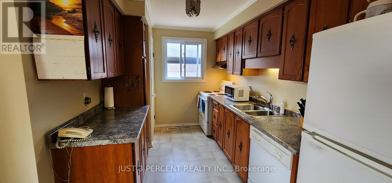 1087 St Paul's Street, Peterborough North (South), Ontario  K9H 6J7 - Photo 24 - X12217146