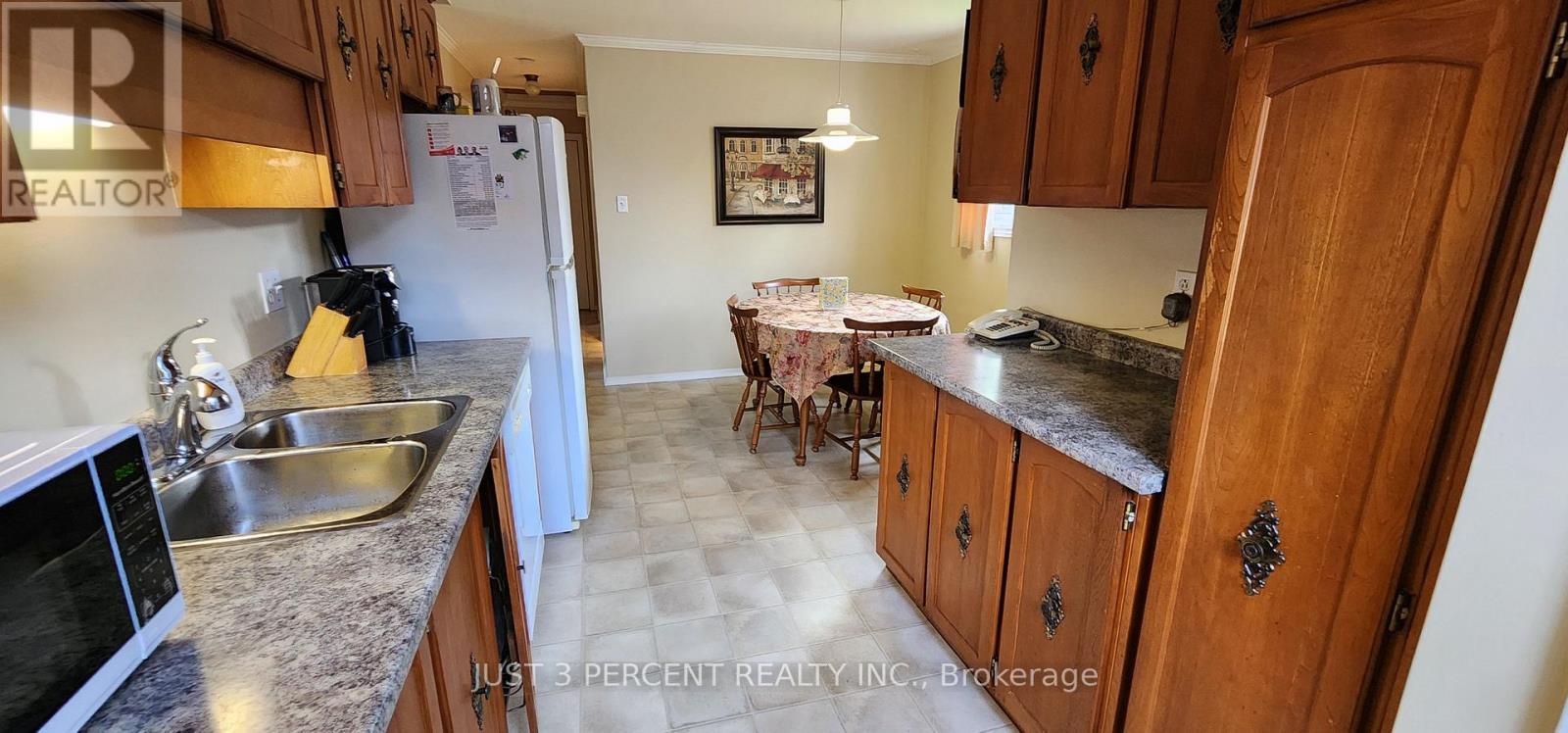 1087 St Paul's Street, Peterborough North (South), Ontario  K9H 6J7 - Photo 29 - X12217146