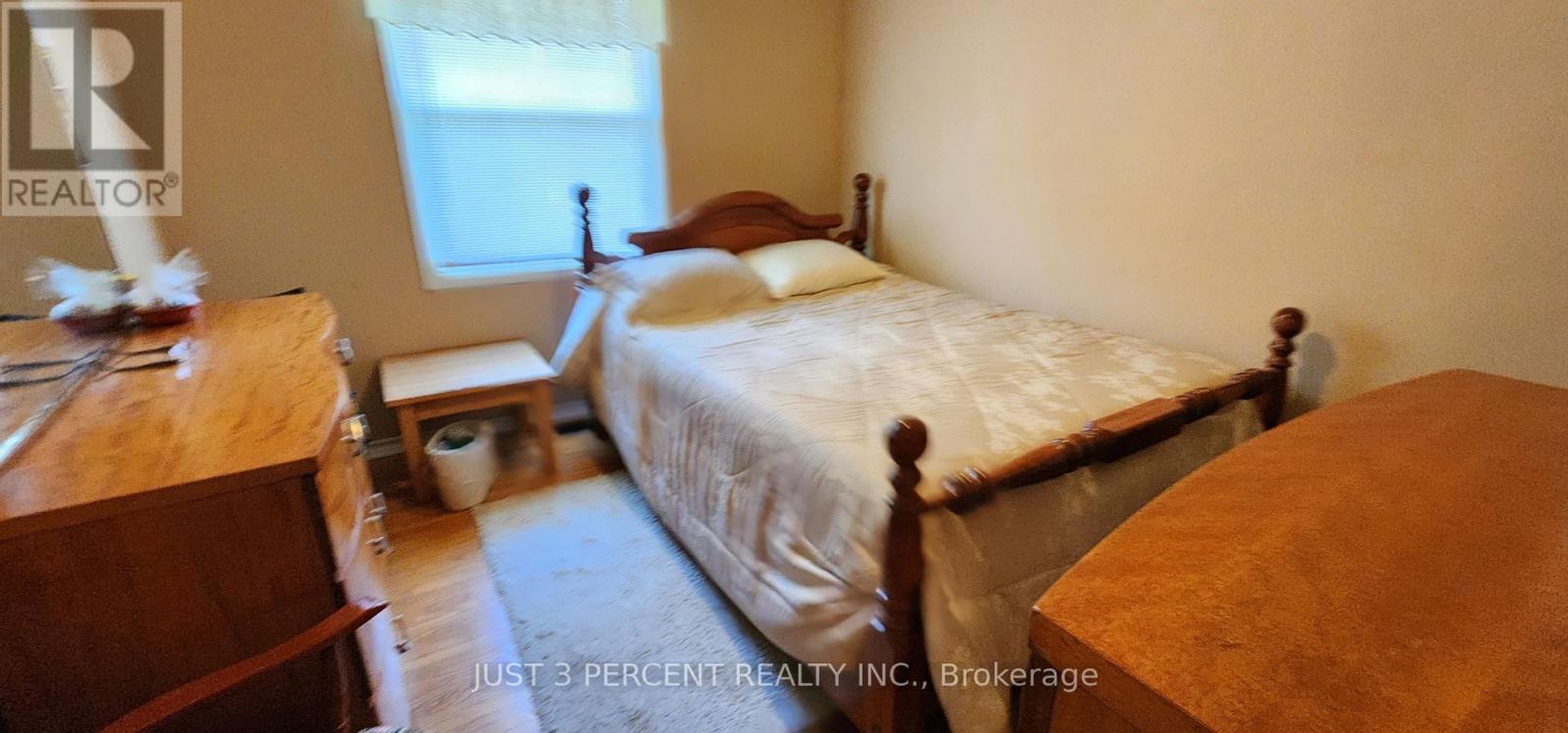 1087 St Paul's Street, Peterborough North (South), Ontario  K9H 6J7 - Photo 34 - X12217146