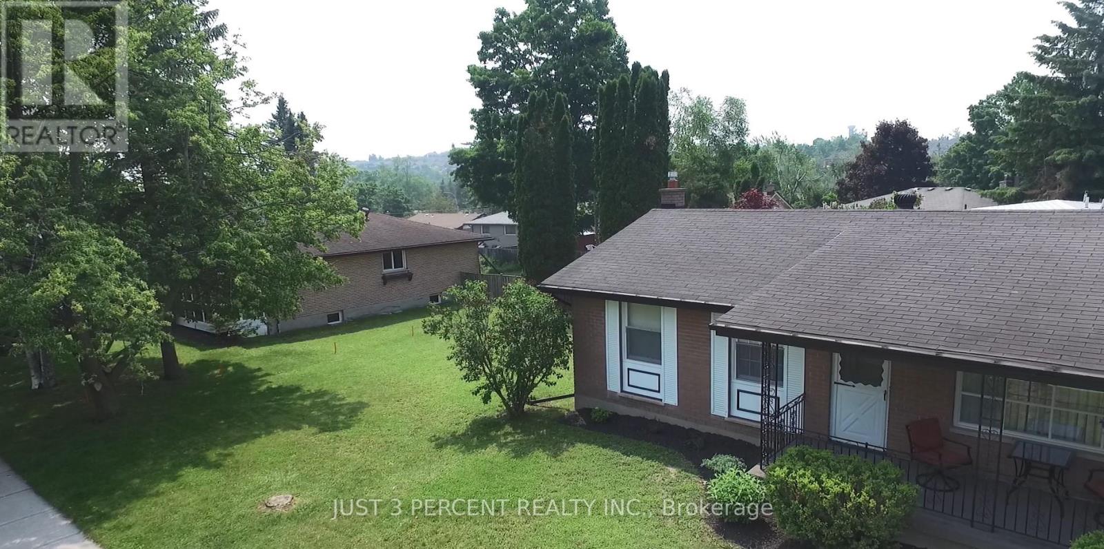 1087 St Paul's Street, Peterborough North (South), Ontario  K9H 6J7 - Photo 8 - X12217146