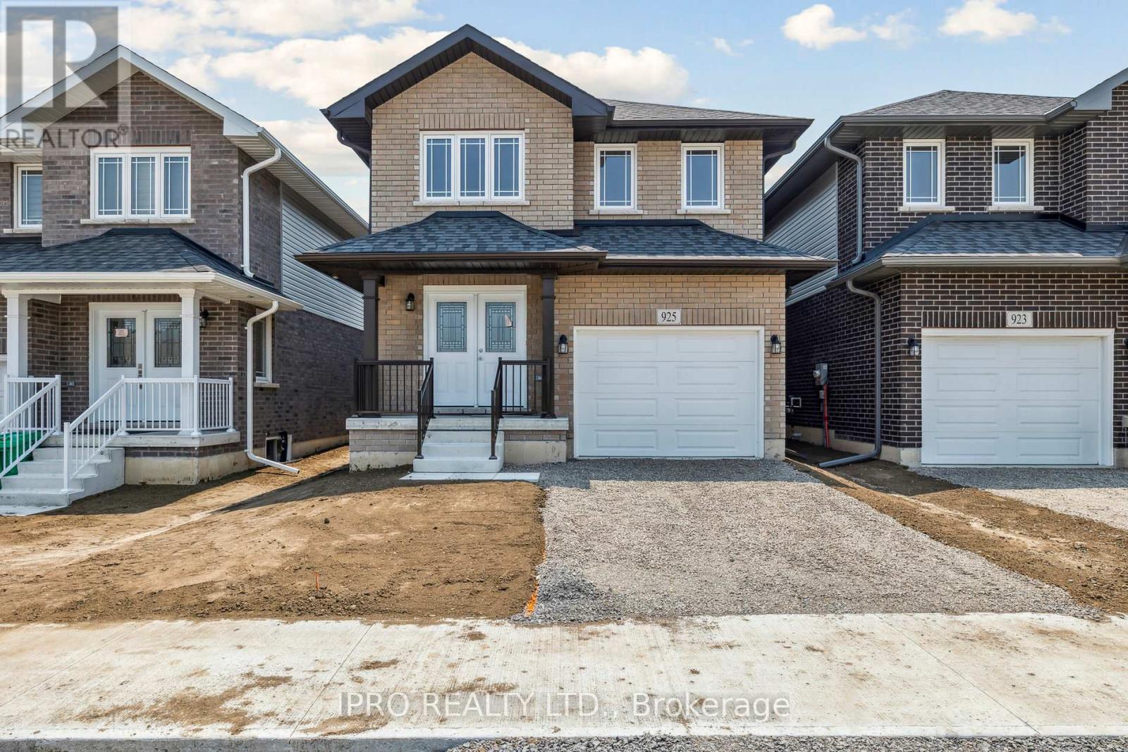 925 Bamford Terrace, Peterborough North (North), Ontario  K9K 0H2 - Photo 2 - X12216650