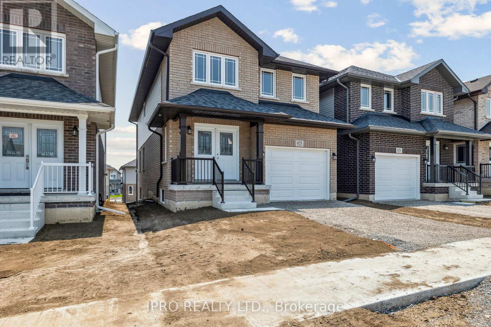 925 Bamford Terrace, Peterborough North (North), Ontario  K9K 0H2 - Photo 3 - X12216650