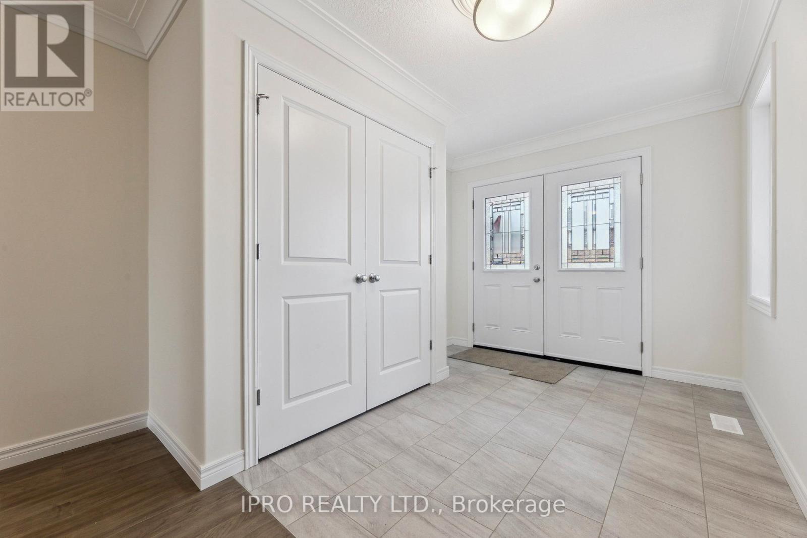 925 Bamford Terrace, Peterborough North (North), Ontario  K9K 0H2 - Photo 6 - X12216650