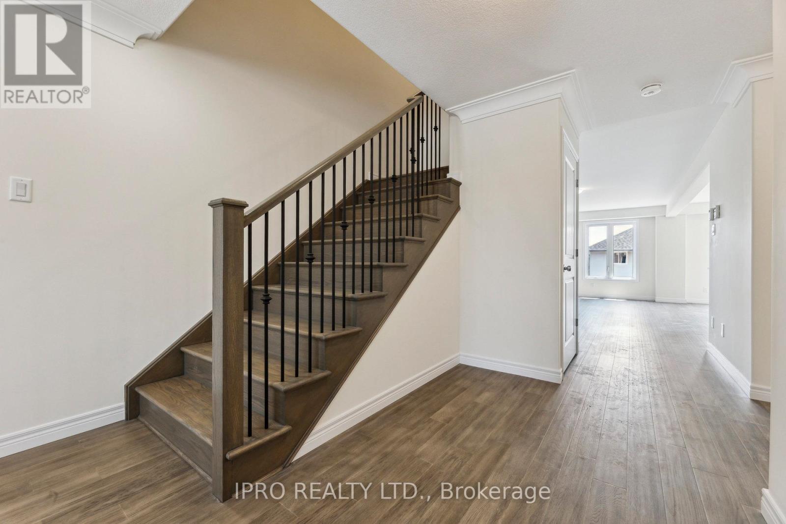 925 Bamford Terrace, Peterborough North (North), Ontario  K9K 0H2 - Photo 7 - X12216650