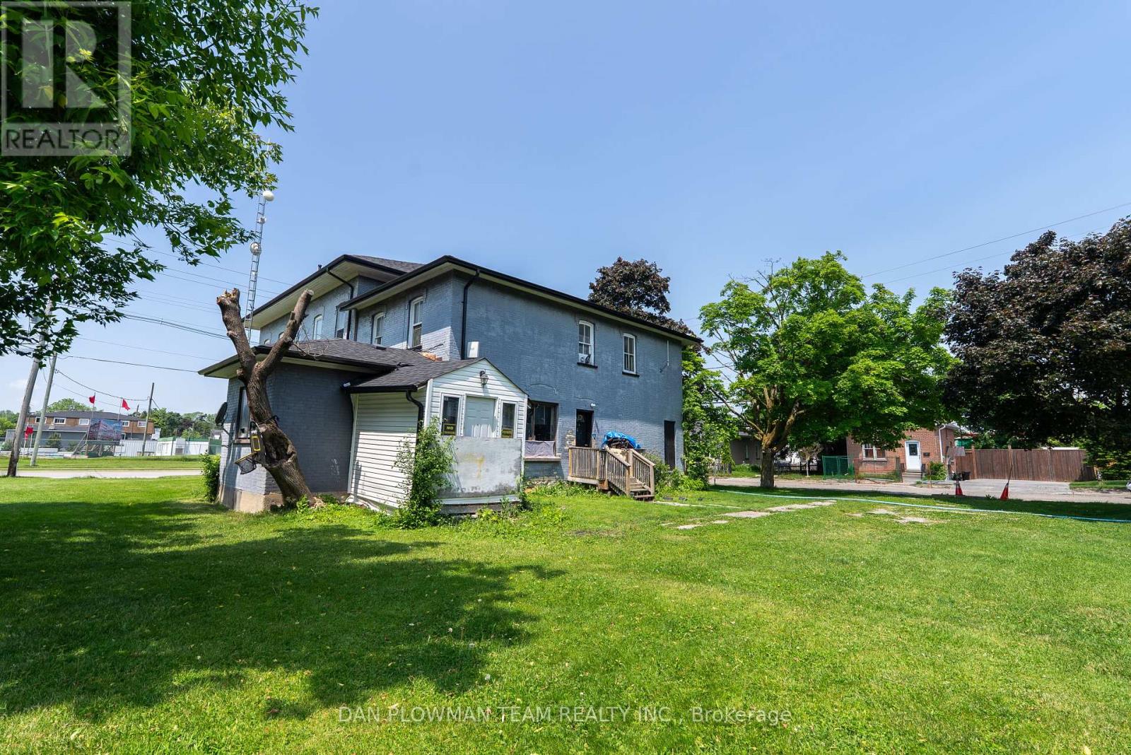 26/30/55 Victoria / Glenelg Avenue S, Kawartha Lakes (Lindsay), Ontario  K9V 3C8 - Photo 9 - X12216747