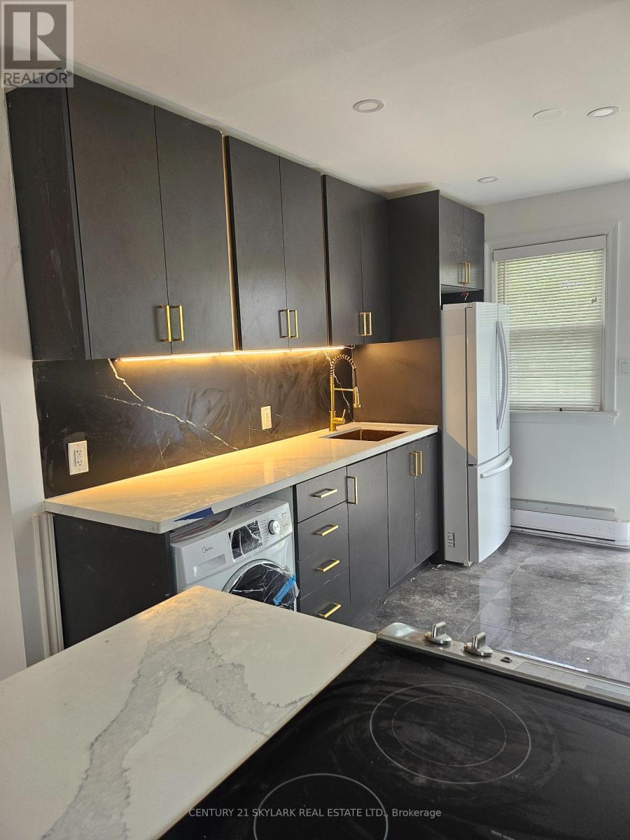 862 Armour Road, Peterborough East (North), Ontario  K9H 2A2 - Photo 2 - X12217037