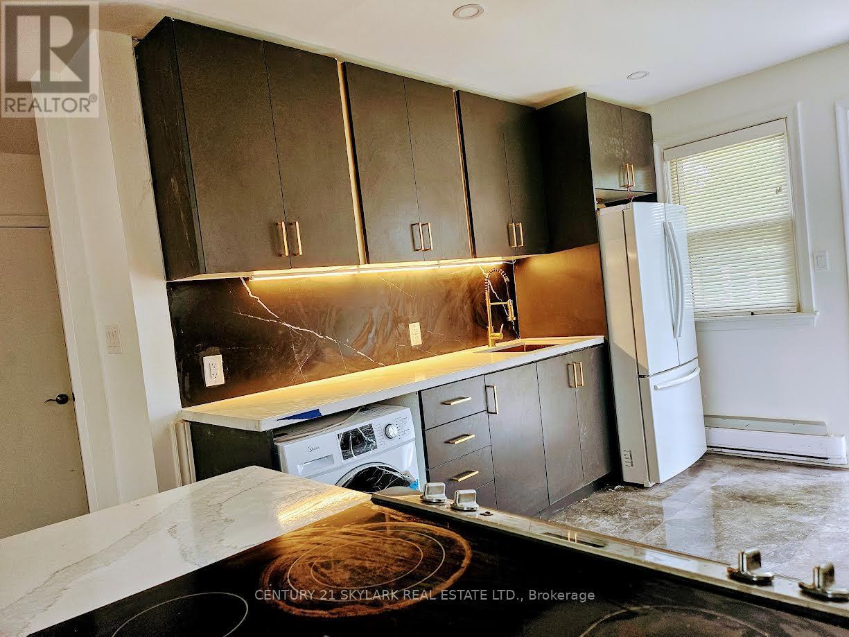 862 Armour Road, Peterborough East (North), Ontario  K9H 2A2 - Photo 4 - X12217037