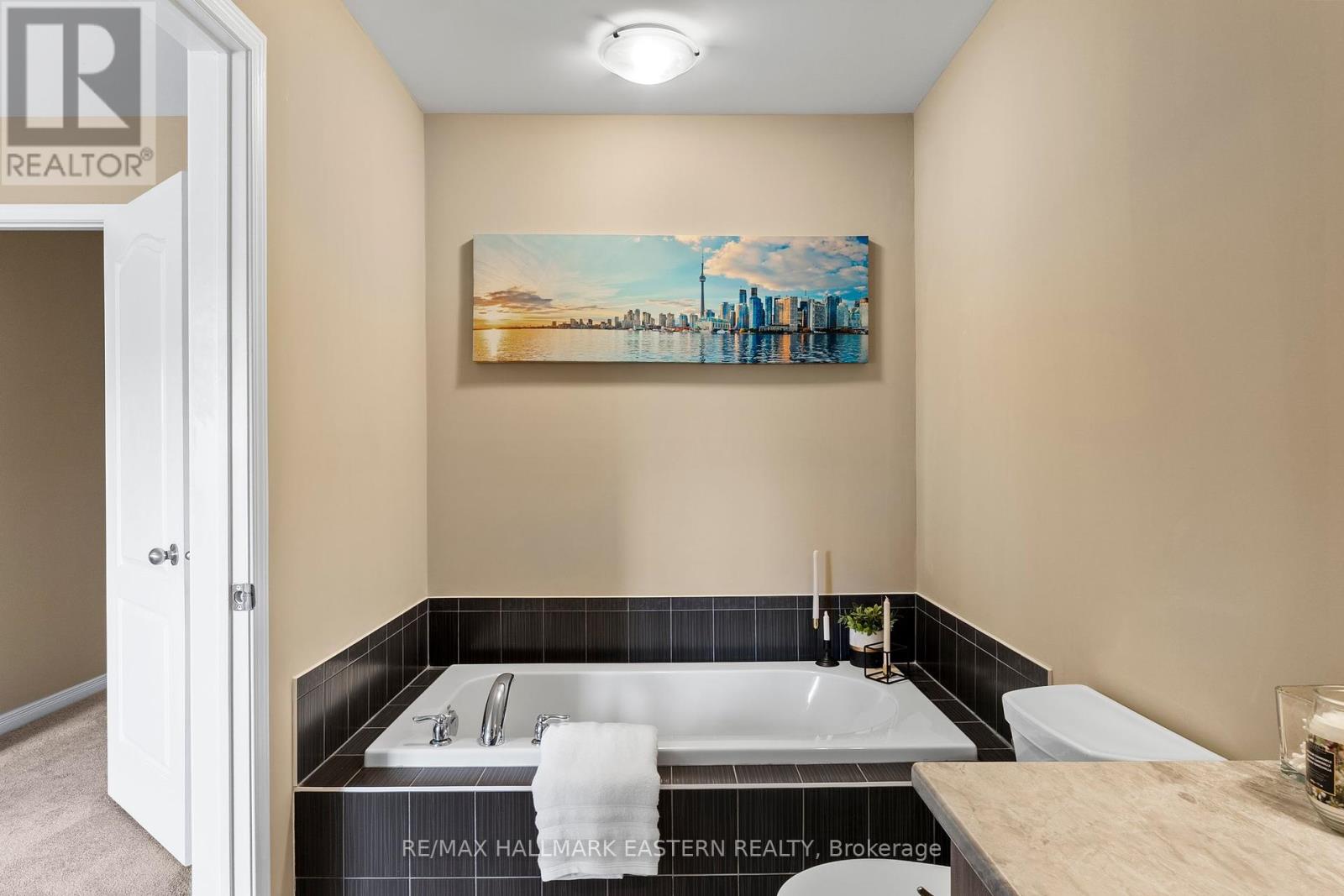 1649 Hetherington Drive, Peterborough North (University Heights), Ontario  K9L 0G6 - Photo 27 - X12217297