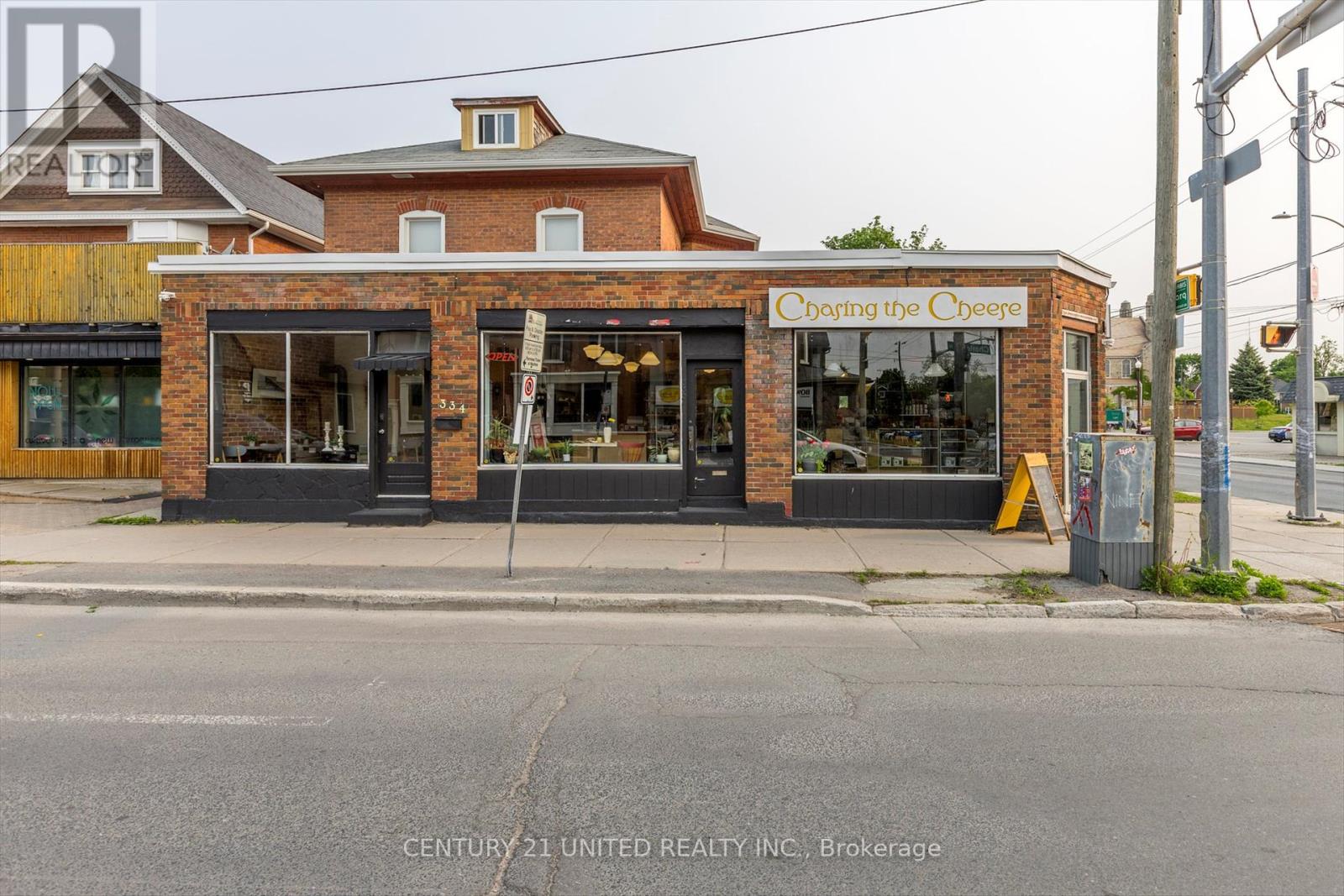 330-334 Charlotte Street W, Peterborough Central (North), Ontario  K9J 2V9 - Photo 4 - X12217581