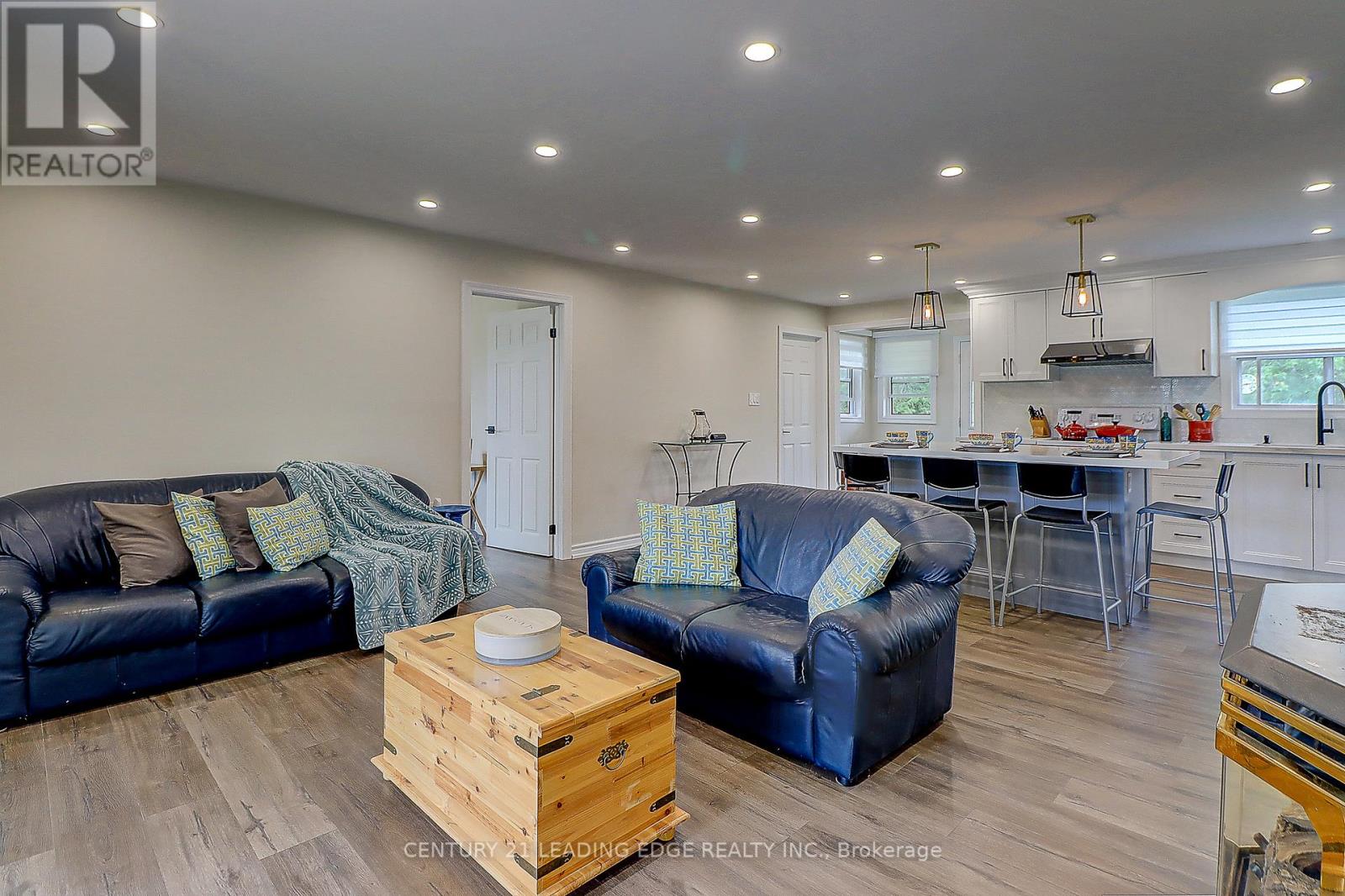 2029 Selwyn Shores Drive, Selwyn, Ontario  K0L 2H0 - Photo 12 - X12217808
